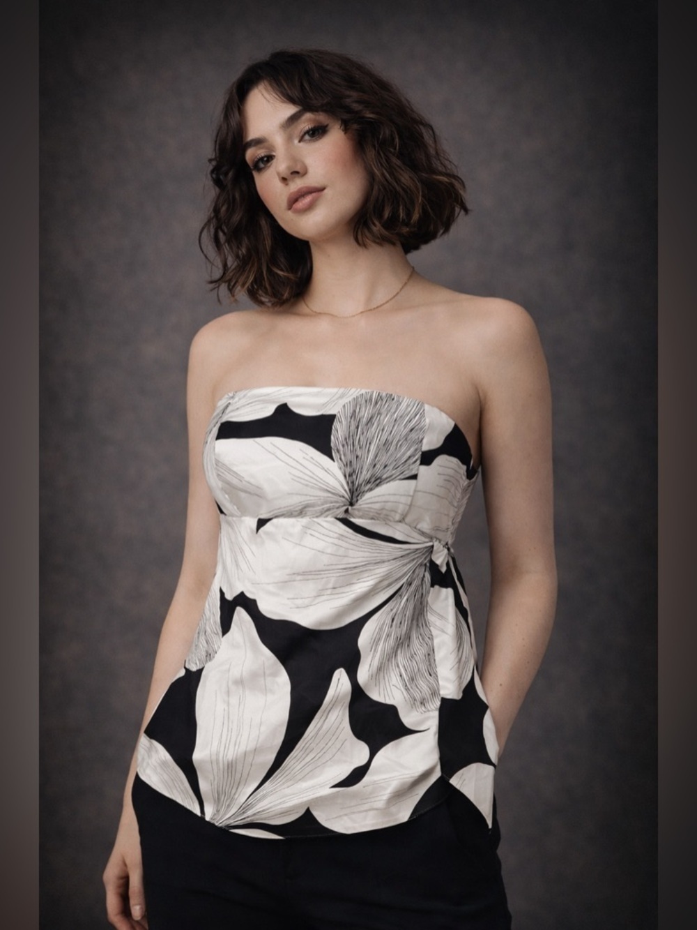 WHBM 100% Silk Strapless Bustier Top Black White Floral Size 4 Chic